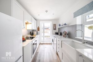 Kitchen- click for photo gallery